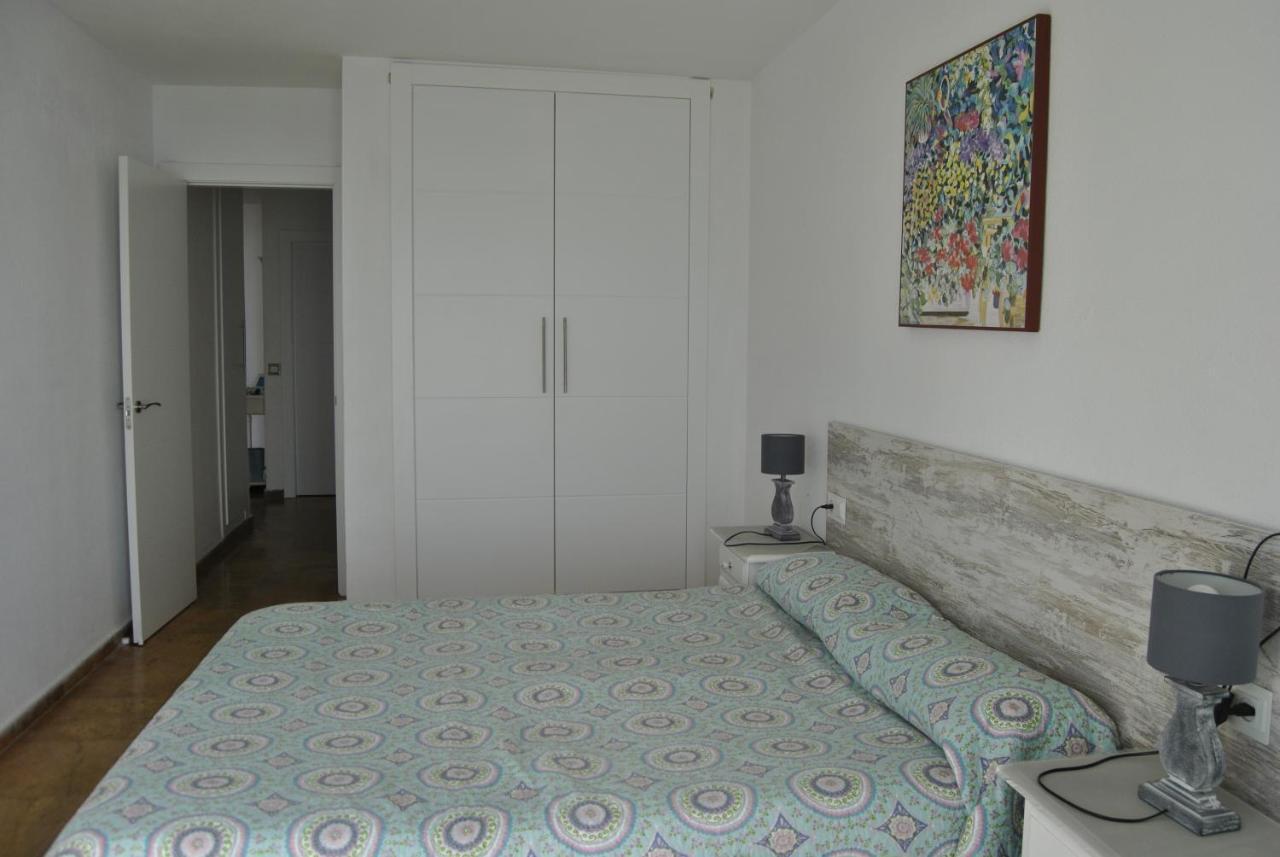 Apartamento Frente Al Mar,Primera Linea De Playa Rincón de la Victoria Exterior photo