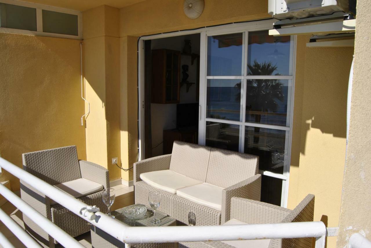 Apartamento Frente Al Mar,Primera Linea De Playa Rincón de la Victoria Exterior photo