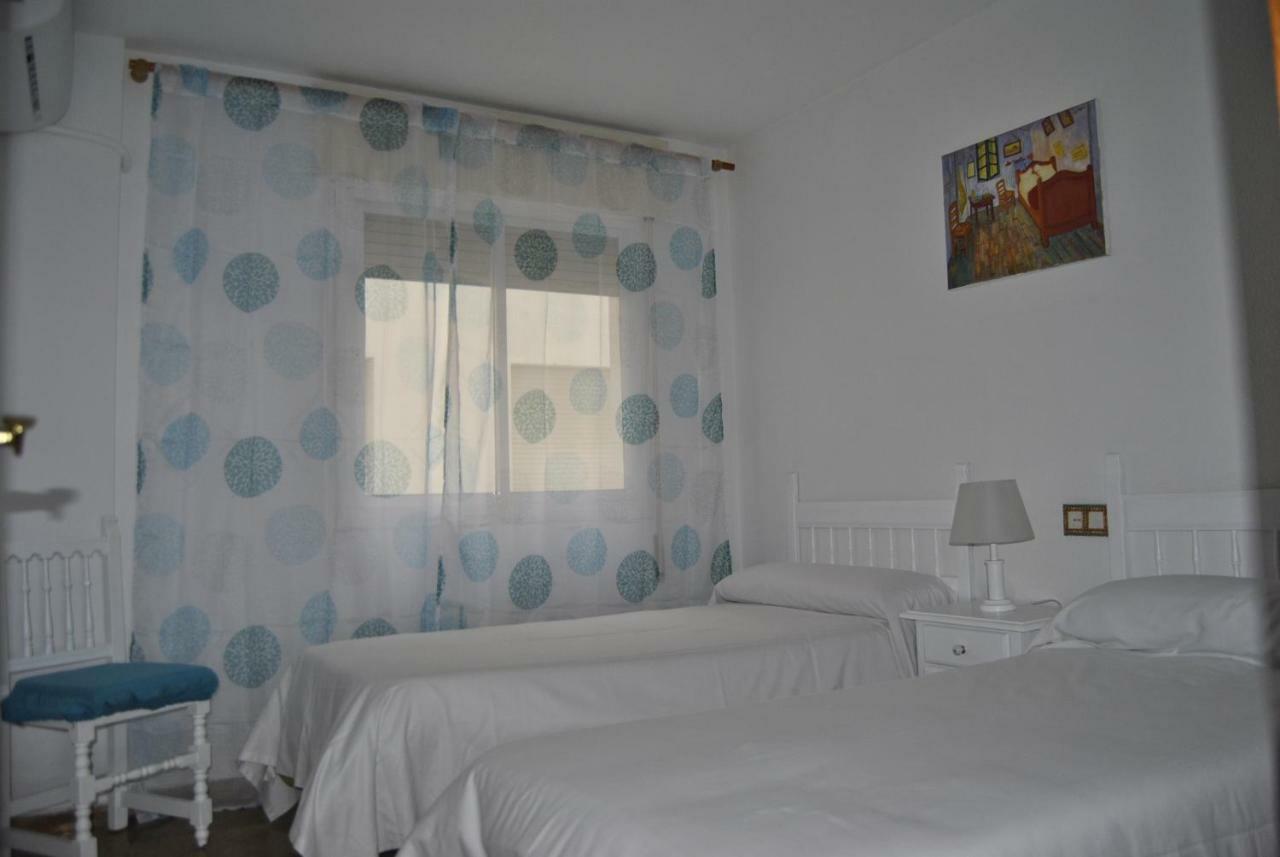 Apartamento Frente Al Mar,Primera Linea De Playa Rincón de la Victoria Exterior photo