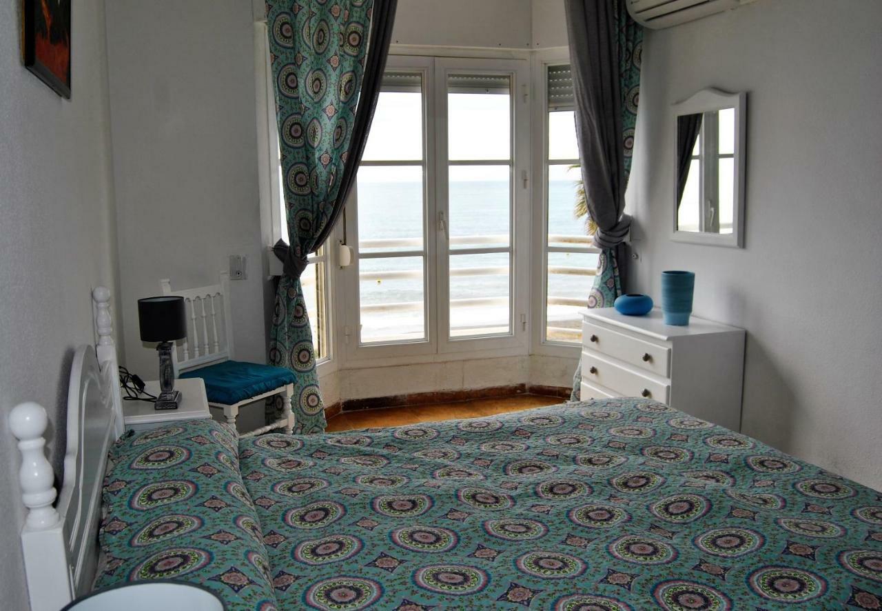 Apartamento Frente Al Mar,Primera Linea De Playa Rincón de la Victoria Exterior photo